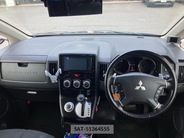Mitsubishi DELICA 2014-09 8883536-13