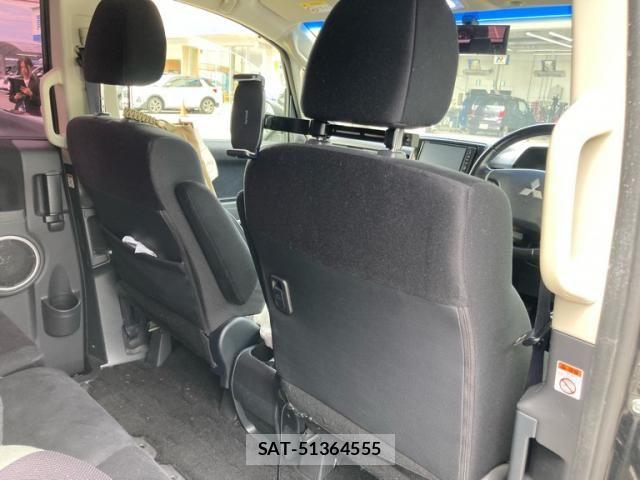 Mitsubishi DELICA 2014-09 8883536-16