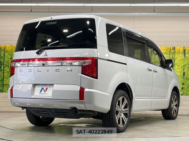 Mitsubishi DELICA 2024-10 8883528-16