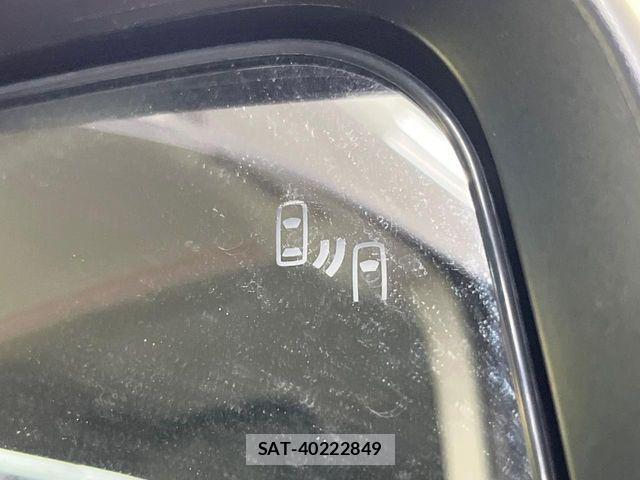 Mitsubishi DELICA 2024-10 8883528-6