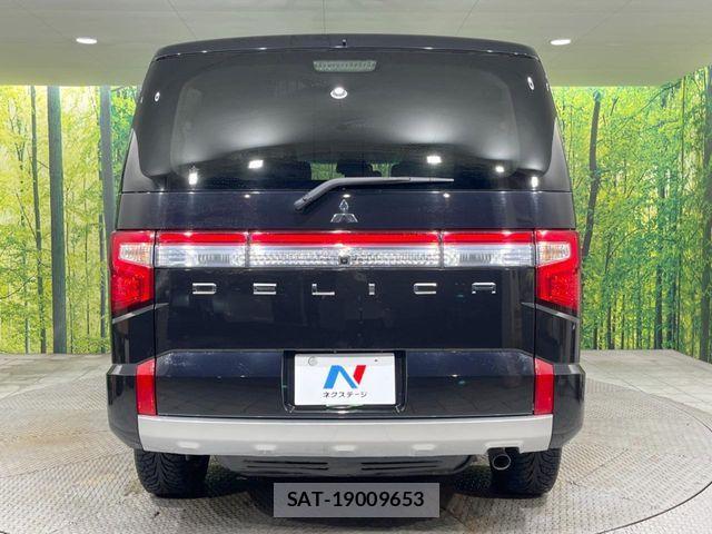 Mitsubishi DELICA 2022-08 8883530-15
