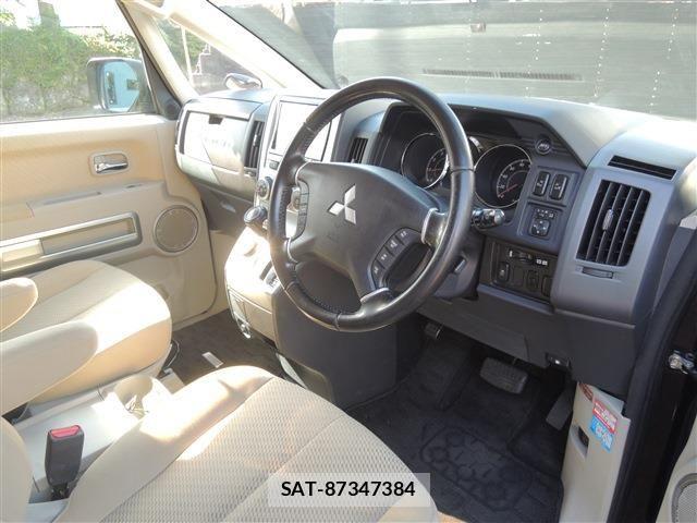 Mitsubishi DELICA 2011-08 8883533-12