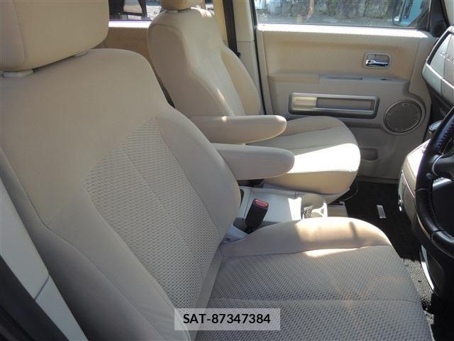 Mitsubishi DELICA 2011-08 8883533-13