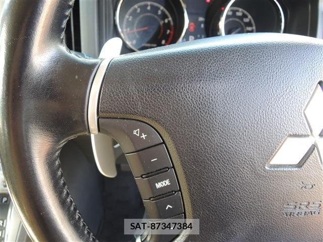 Mitsubishi DELICA 2011-08 8883533-21