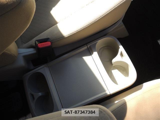 Mitsubishi DELICA 2011-08 8883533-24