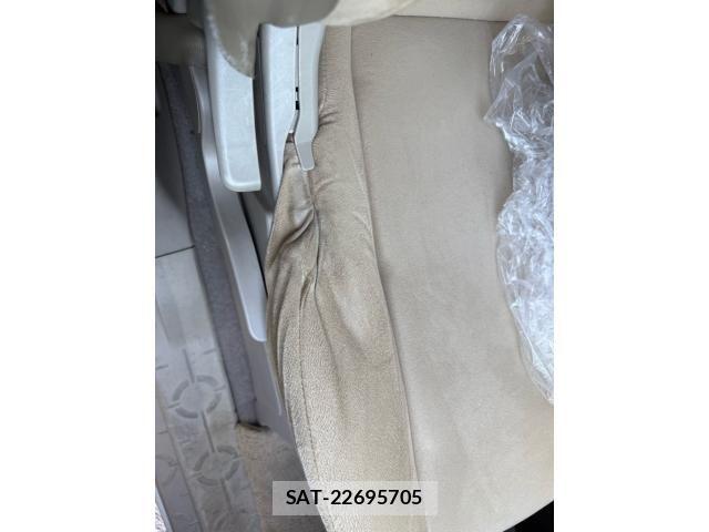 Mitsubishi DELICA 2007-10 8883532-12