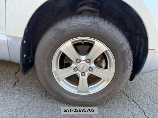 Mitsubishi DELICA 2007-10 8883532-25