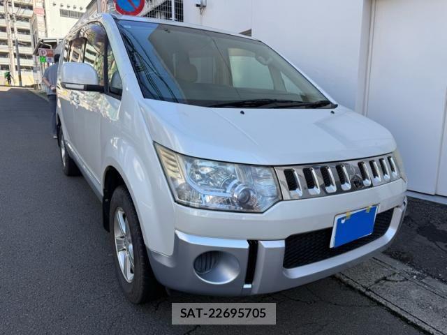 Mitsubishi DELICA 2007-10 8883532-2