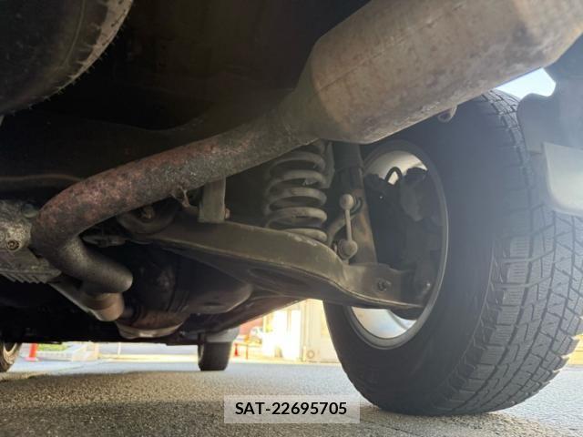 Mitsubishi DELICA 2007-10 8883532-29