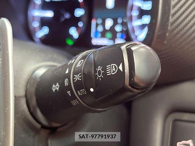 Mitsubishi DELICA 2022-03 8883527-9