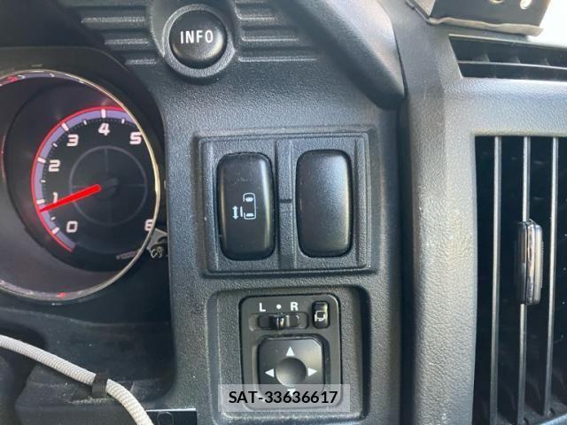 Mitsubishi DELICA 2007-09 8883537-15