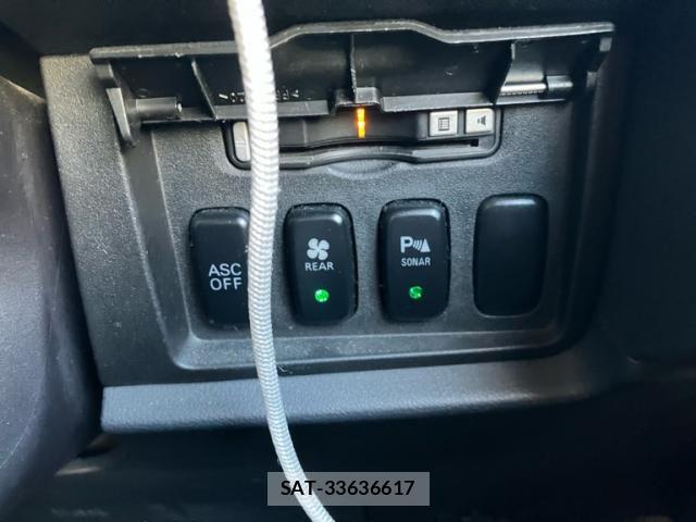 Mitsubishi DELICA 2007-09 8883537-16
