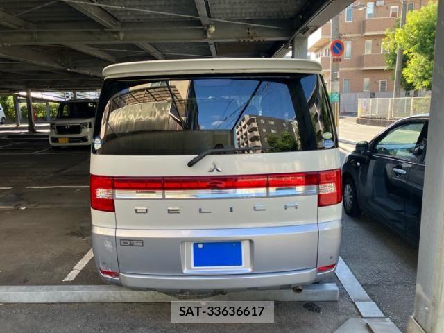 Mitsubishi DELICA 2007-09 8883537-5