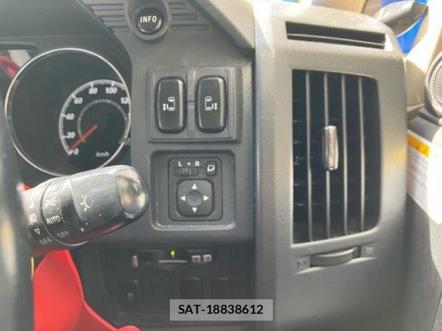Mitsubishi DELICA 2013-09 8883535-15