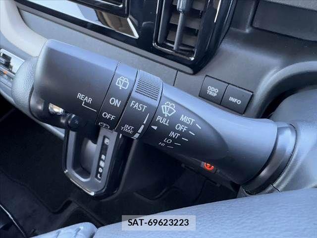 Mitsubishi DELICA D2 2024-03 7217601-23