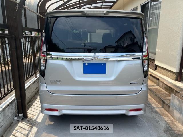 Mitsubishi DELICA D2 2023-02 8245064-2
