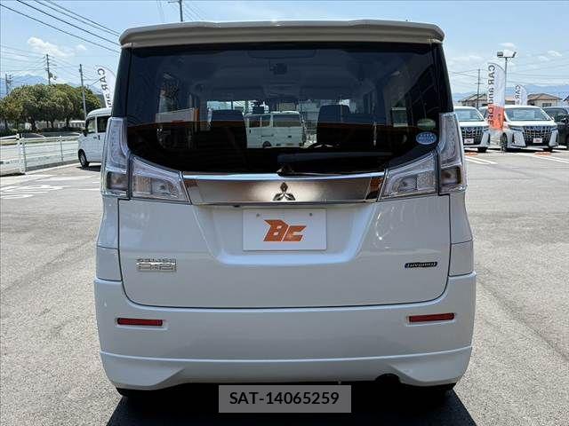 Mitsubishi DELICA D2 2017-09 8314231-13