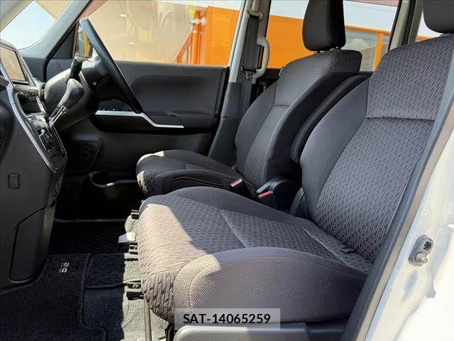 Mitsubishi DELICA D2 2017-09 8314231-16