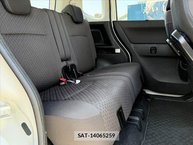 Mitsubishi DELICA D2 2017-09 8314231-17