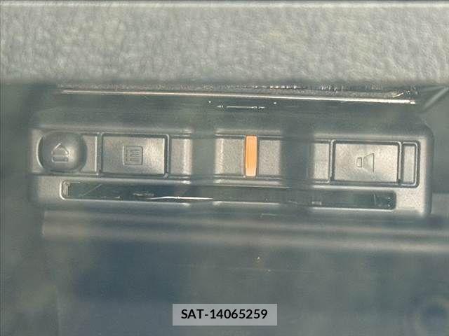 Mitsubishi DELICA D2 2017-09 8314231-26
