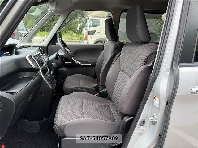 Mitsubishi DELICA D2 2016-02 8879508-24
