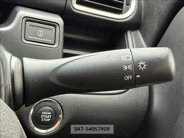 Mitsubishi DELICA D2 2016-02 8879508-26