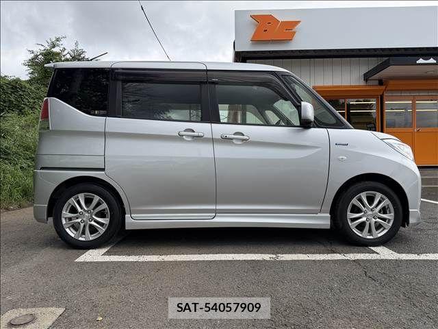 Mitsubishi DELICA D2 2016-02 8879508-6
