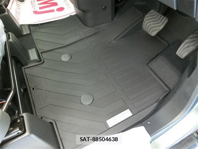 Mitsubishi DELICA MINI 2023-09 866072-4