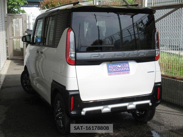 Mitsubishi DELICA MINI 2025-04 977057-26
