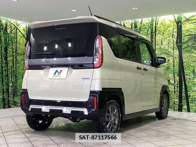 Mitsubishi DELICA MINI 2024-06 4370520-17