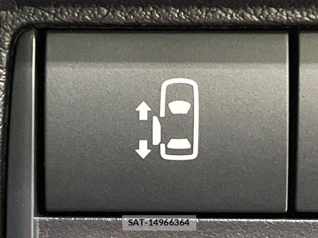 Mitsubishi DELICA MINI 2024-06 4938604-2