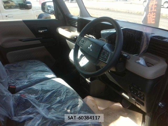 Mitsubishi DELICA MINI 2025-11 5866674-1