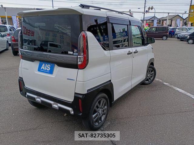 Mitsubishi DELICA MINI 2024-02 5866743-2