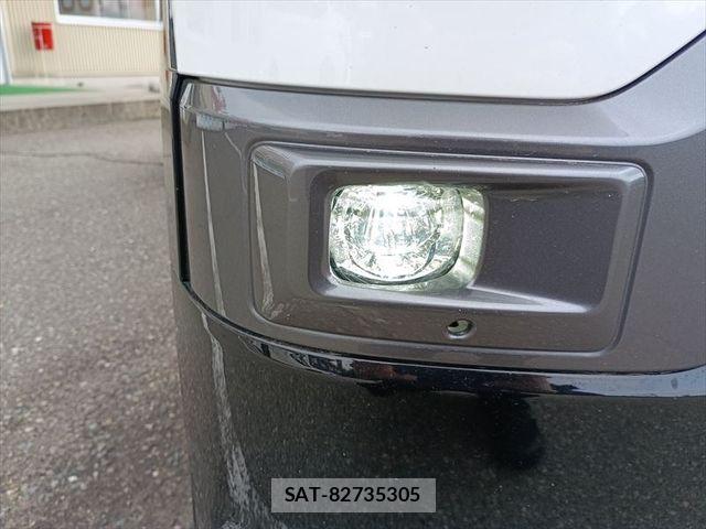Mitsubishi DELICA MINI 2024-02 5866743-4