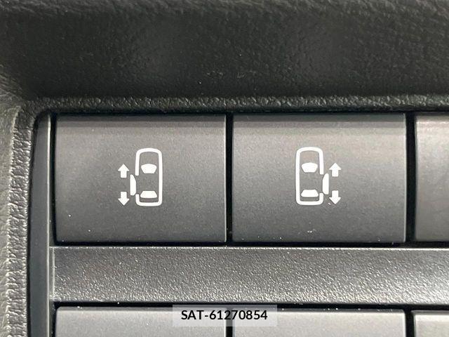 Mitsubishi DELICA MINI 2023-09 6004037-4