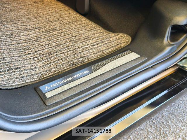 Mitsubishi DELICA MINI 2025-12 6303762-7