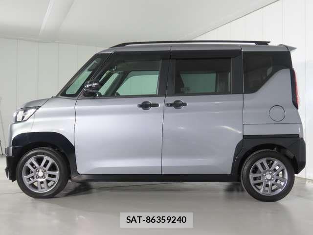 Mitsubishi DELICA MINI 2023-10 6303768-2