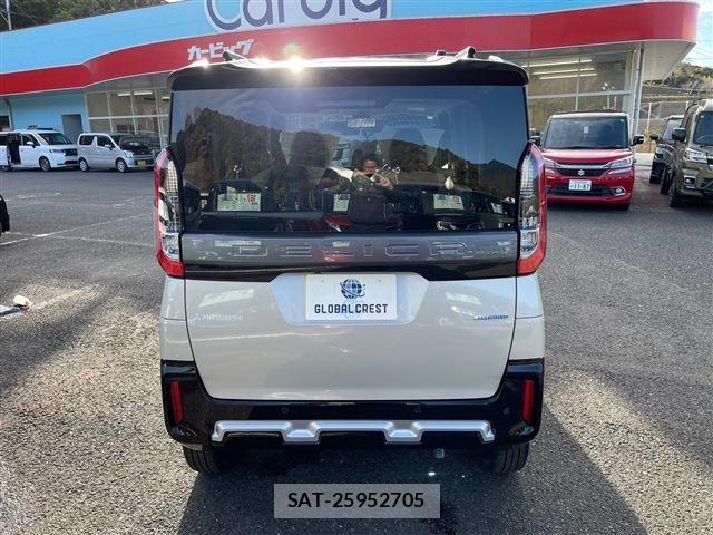 Mitsubishi DELICA MINI 2024-11 6496940-9