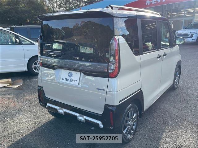 Mitsubishi DELICA MINI 2024-11 6496940-10