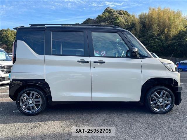 Mitsubishi DELICA MINI 2024-11 6496940-11