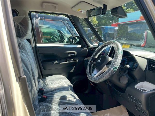 Mitsubishi DELICA MINI 2024-11 6496940-23