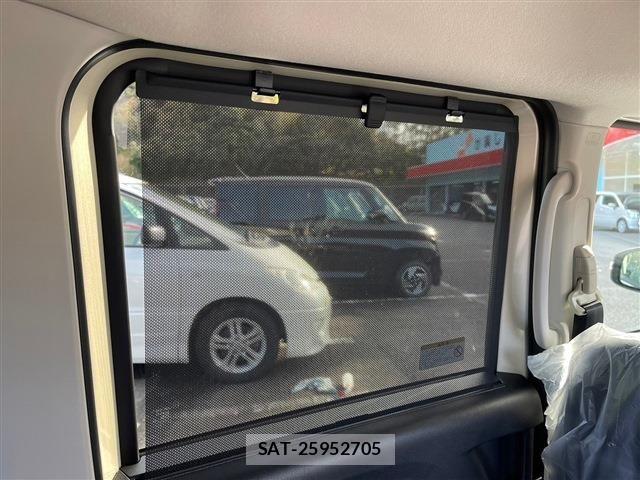 Mitsubishi DELICA MINI 2024-11 6496940-25