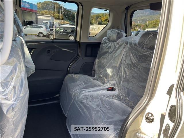 Mitsubishi DELICA MINI 2024-11 6496940-3
