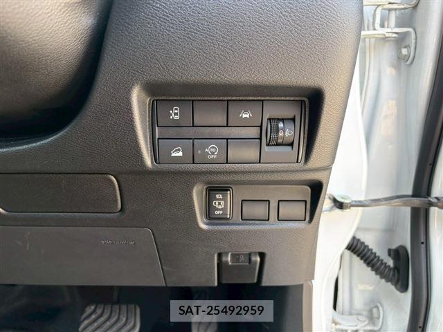 Mitsubishi DELICA MINI 2024-12 6671173-29