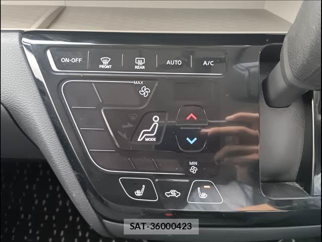 Mitsubishi DELICA MINI 2024-08 6675730-16