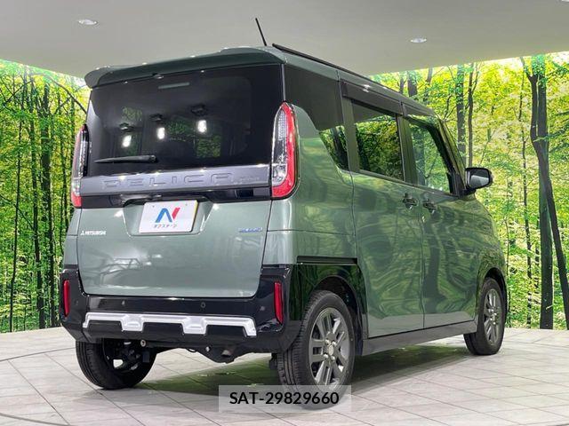 Mitsubishi DELICA MINI 2024-06 6814711-17