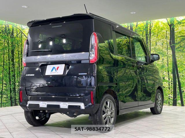 Mitsubishi DELICA MINI 2024-06 6814716-17