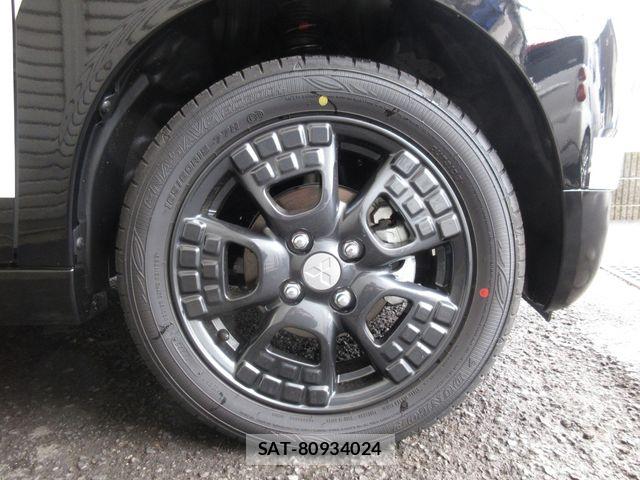 Mitsubishi DELICA MINI 2025-11 7217649-4