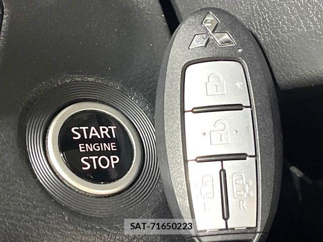 Mitsubishi DELICA MINI 2023-10 7217610-19