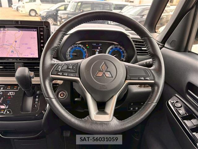 Mitsubishi DELICA MINI 2024-08 7217624-25